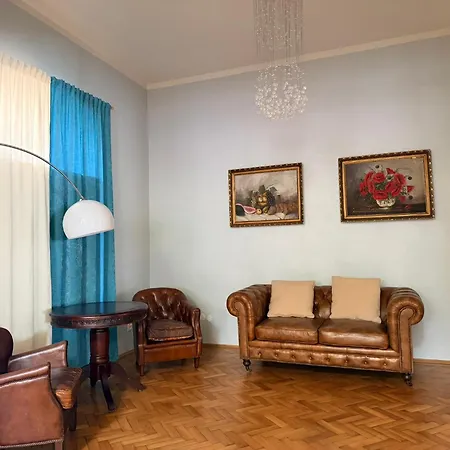 Villa Old Town Family House Levoča